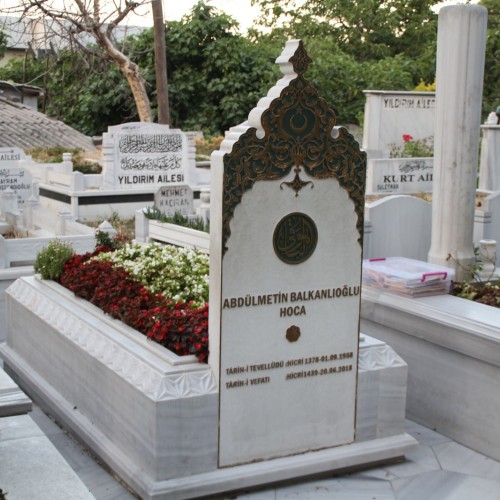 Sakızağacı Mezarlığı 
EYÜPSULTAN/İSTANBUL